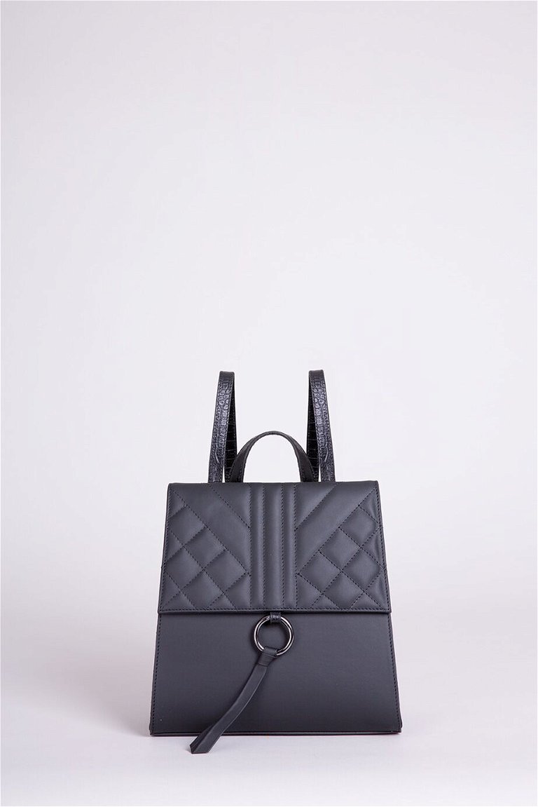 GIZIA - Quilted Black Leather Backpack