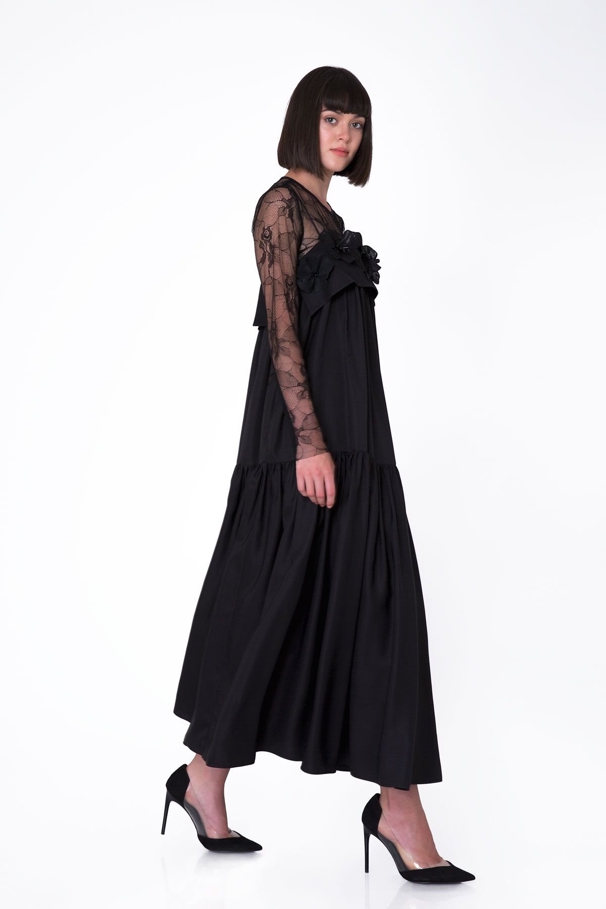 Lace Top Detailed Floral Appliqué Long Black Dress