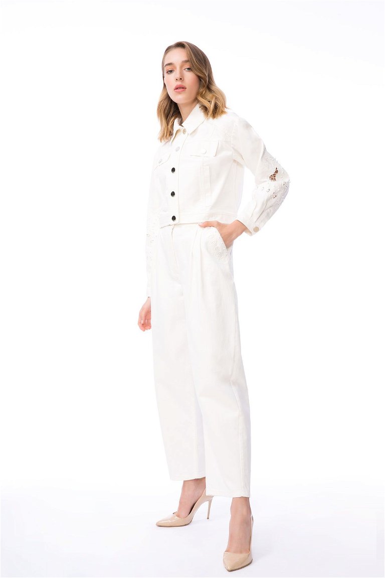 GIZIA - Cep Nakış Detaylı Yüksek Bel Beyaz Jean Pantolon
