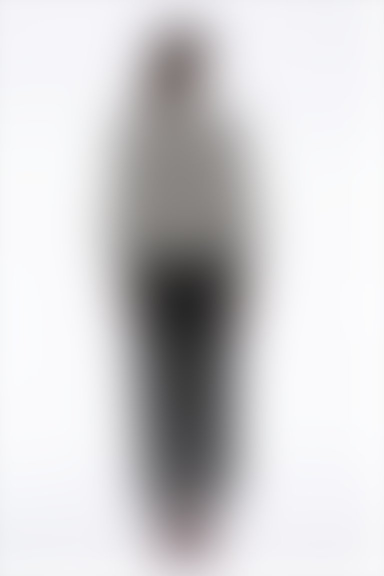 Yakası Bağlamalı Ekose Desenli Uzun Kollu Siyah Bluz
