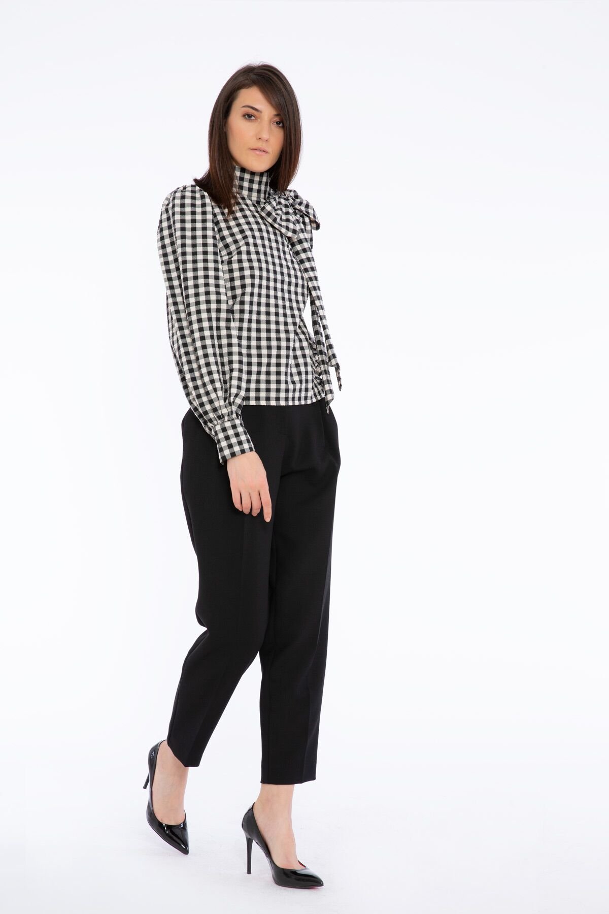 Tie Collar Checked Long Sleeve Black Blouse