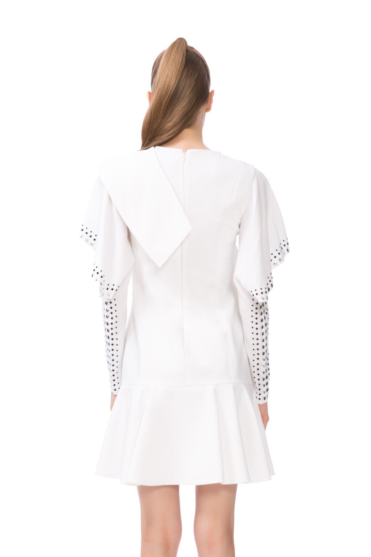 Kol Kısmı Trok Baskı Detaylı Beyaz Mini Elbise