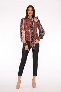 GIZIA - Contrast Detailed Stand Up Collar Floral Pattern Flowy Blouse