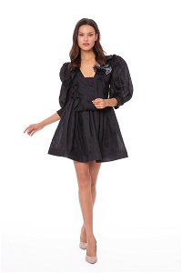 GIZIA - Kontrast Çiçek Ve Şerit Detaylı Mini Siyah Elbise