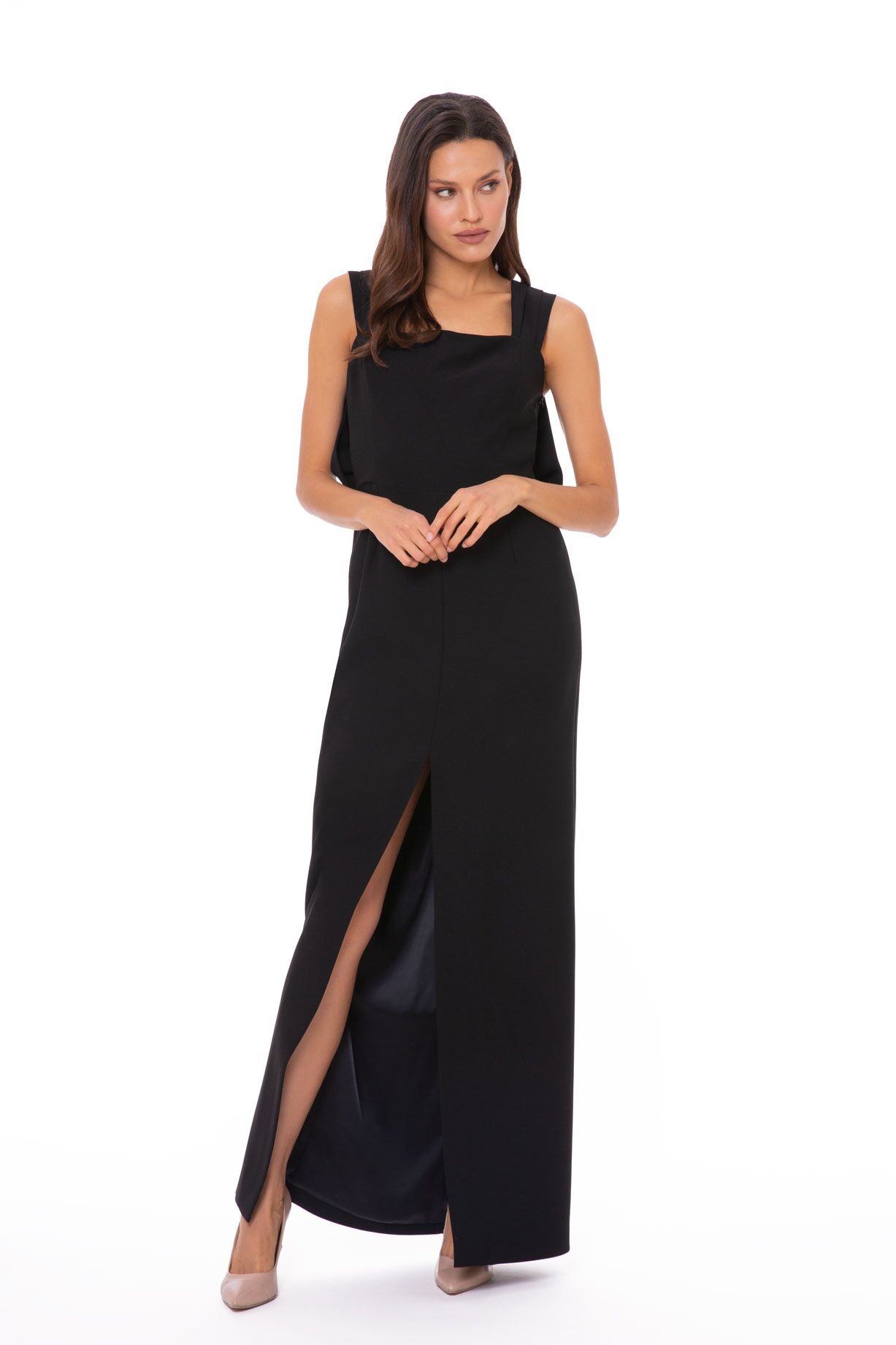 Arkası Fiyonk Detaylı Kalın Askılı Uzun Siyah Gece Elbisesi