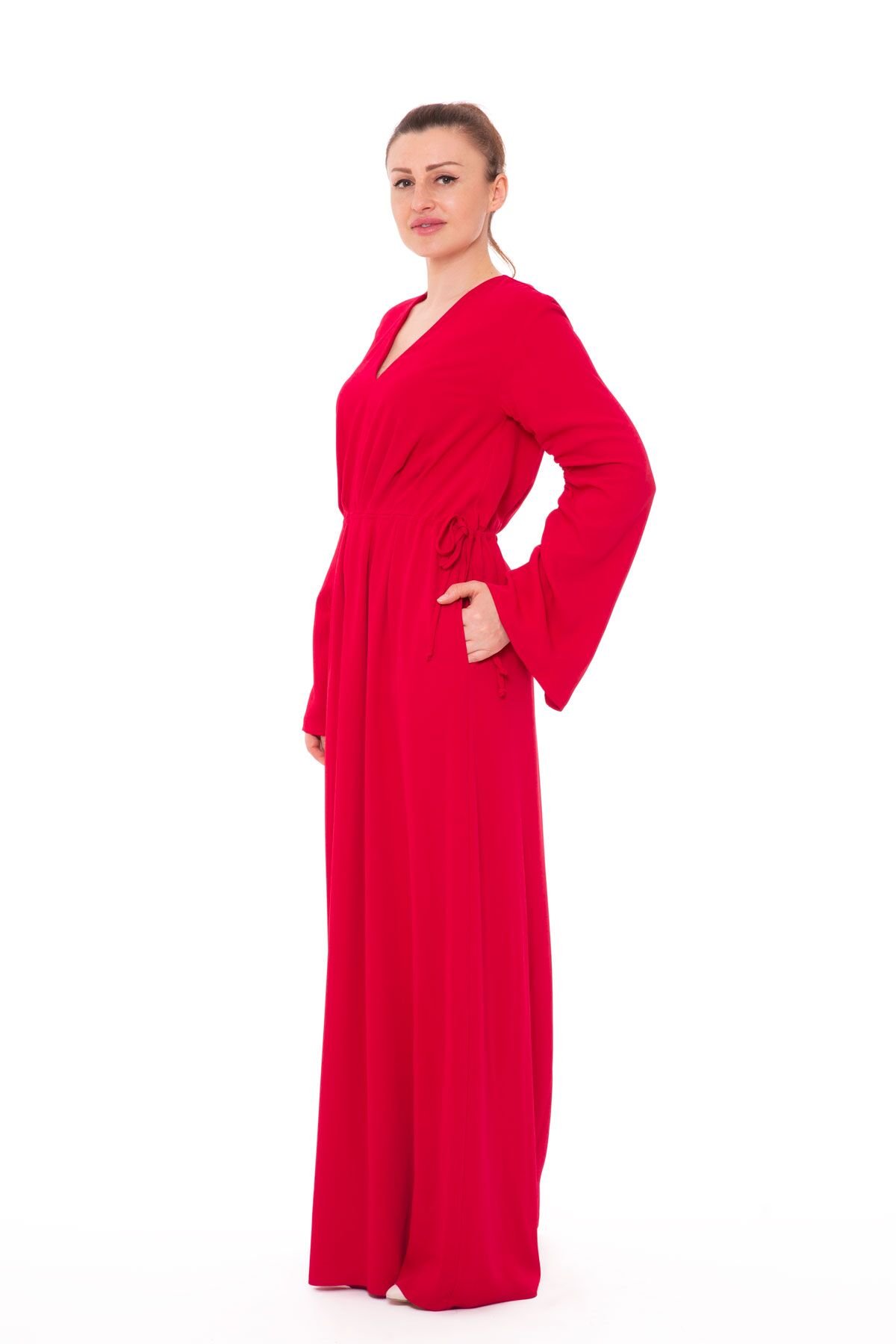 V Yaka Beli Büzgülü Uzun Kırmızı Elbise