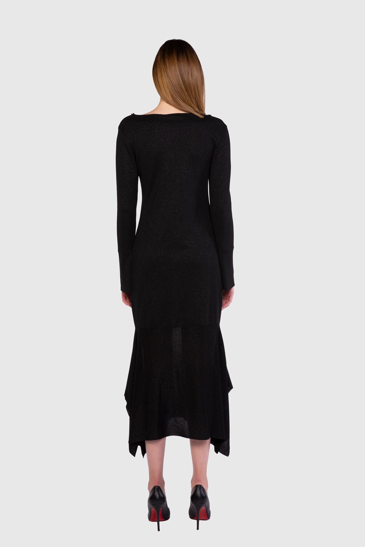 Volan Detaylı Yakası İşlemeli Siyah Uzun Triko Elbise