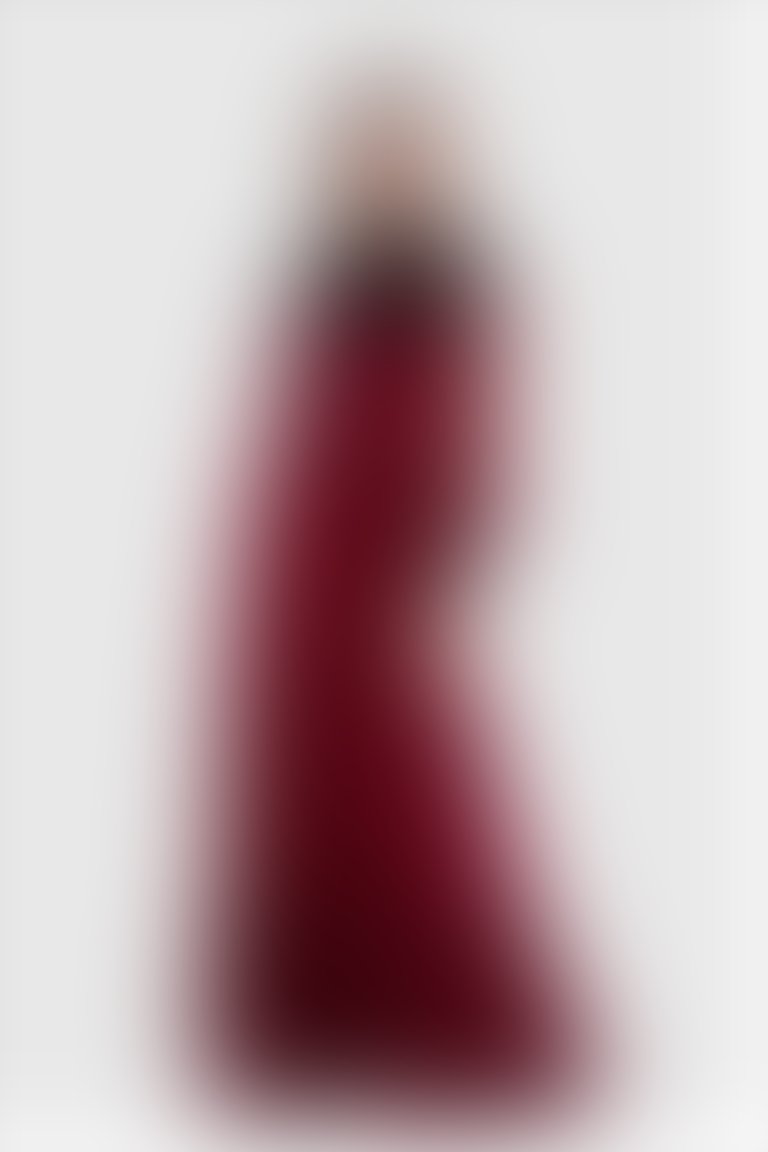 Şerit Aksesuar Ve Roba Detaylı Uzun Dantel Kırmızı Elbise