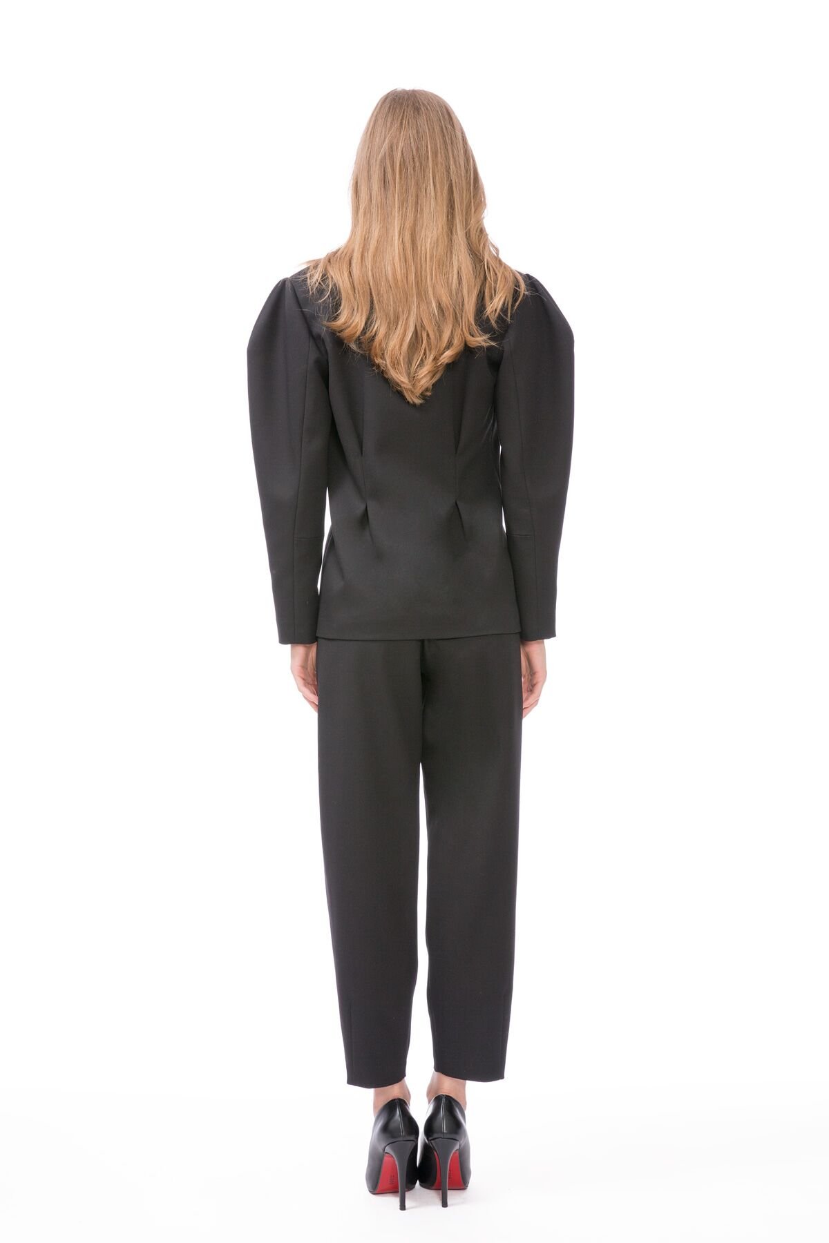 Black Suit With Sleeve Detailed Darts