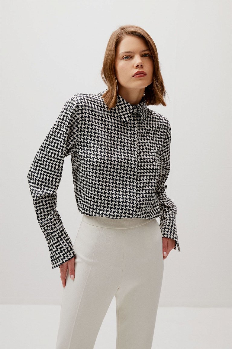 GIZIAGATE - Patterned Wide Cuff Black and White Shirt