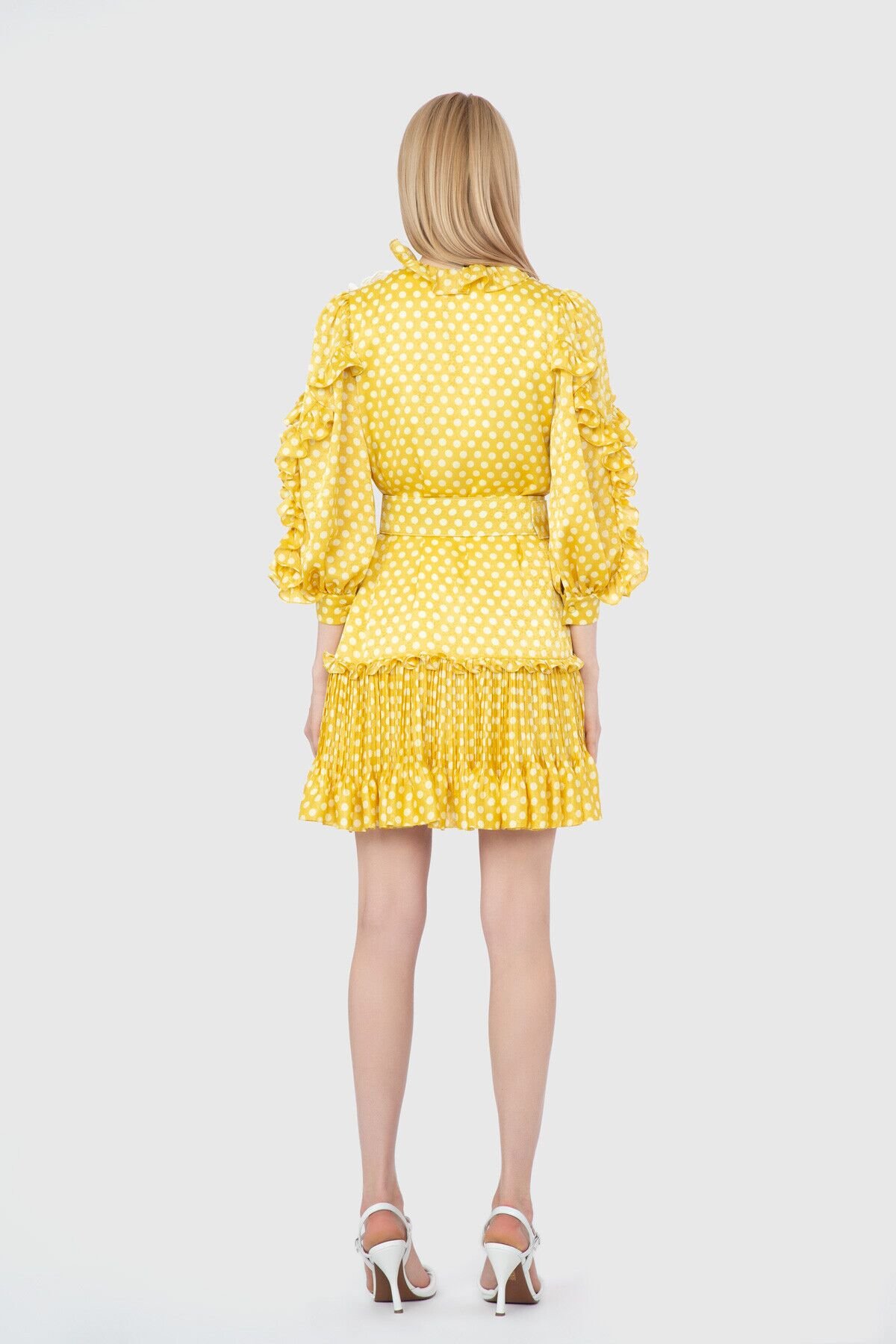 Pilise Detaylı Puantiye Desenli Mini Rahat Sarı Elbise