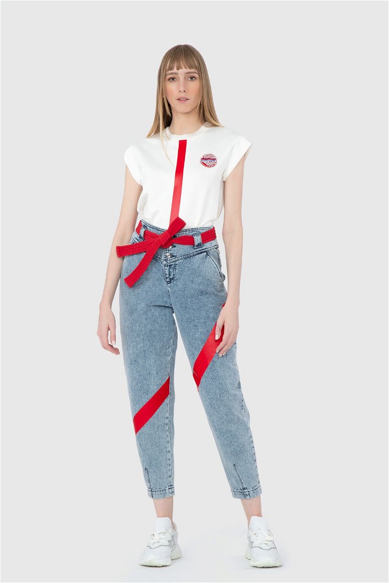 GIZIA - High Waist Mom Navy Blue Jean with Stripe Print Detailed Belt