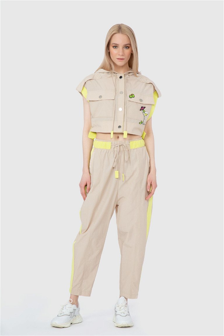 GIZIA - Contrast Neon Band Detail Jogger Beige Trousers