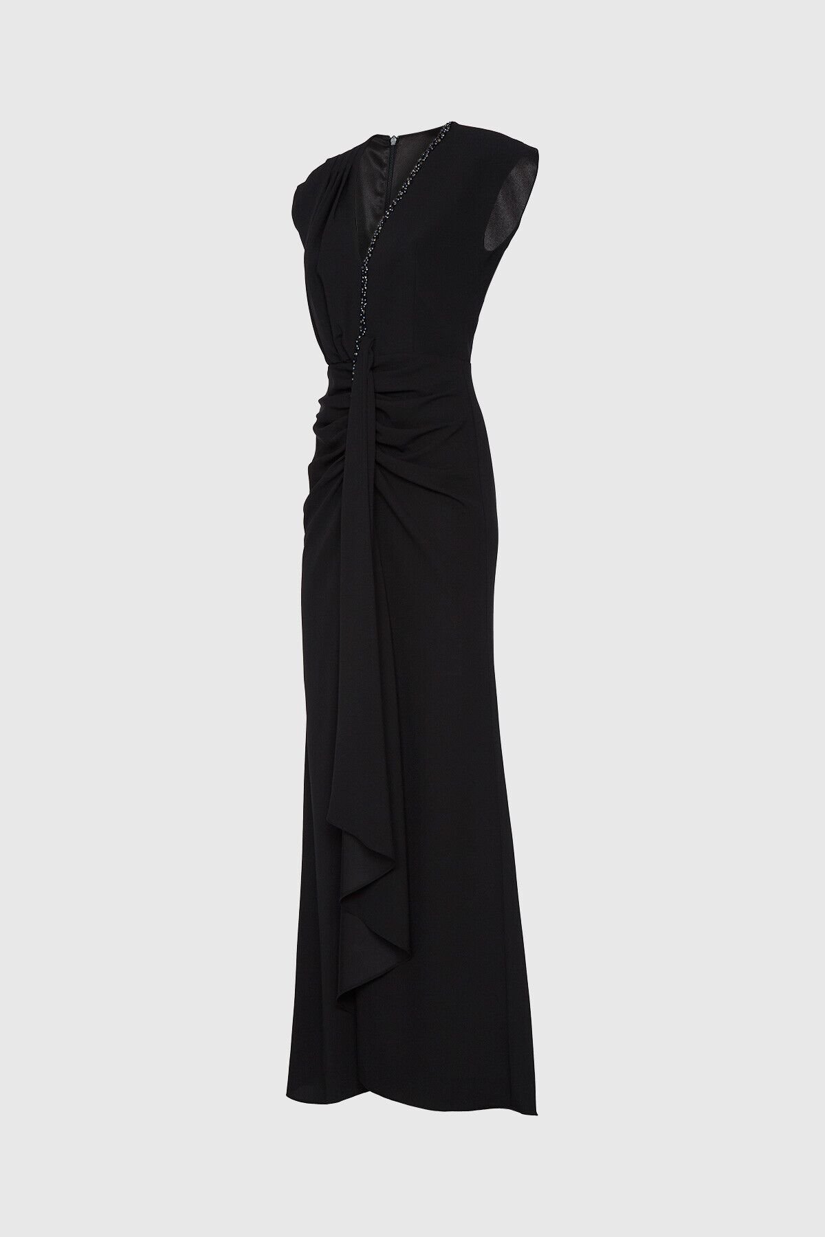 Yırtmaçlı Büzgü Detaylı V Yaka İşlemeli Uzun Siyah Elbise