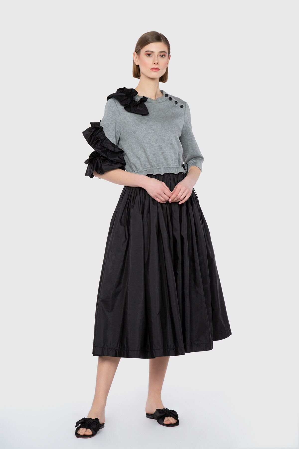 Ruffle Detailed Midi Dress With Contrast Grey Garnish