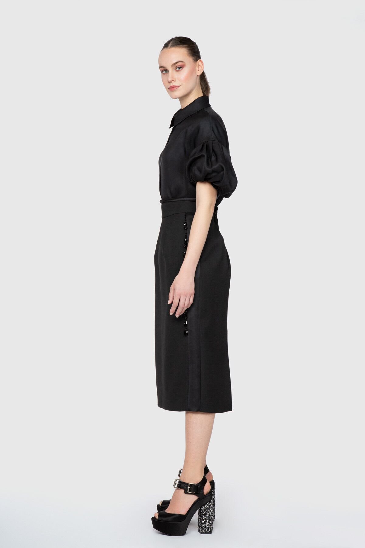 Embroidered Detailed High Waist Black Skirt