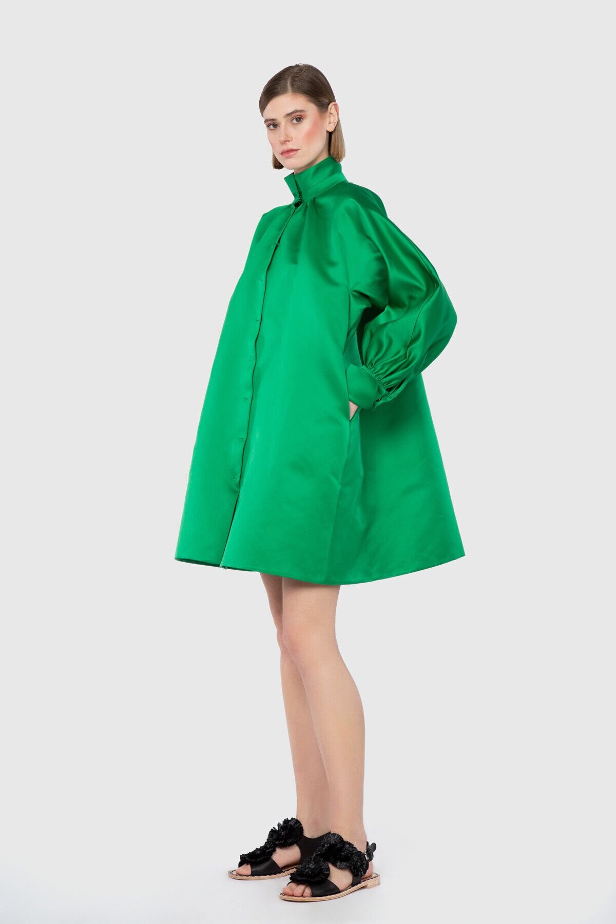 Voluminous Wide Cut Stand-up Collar Mini Green Dress