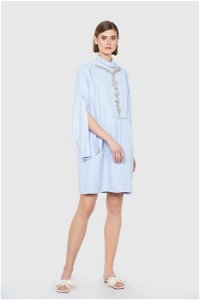  GIZIAGATE - Dice Kayek İşlemeli Yırtmaç Kol Detaylı Diz Üstü Mavi Tasarım Elbise