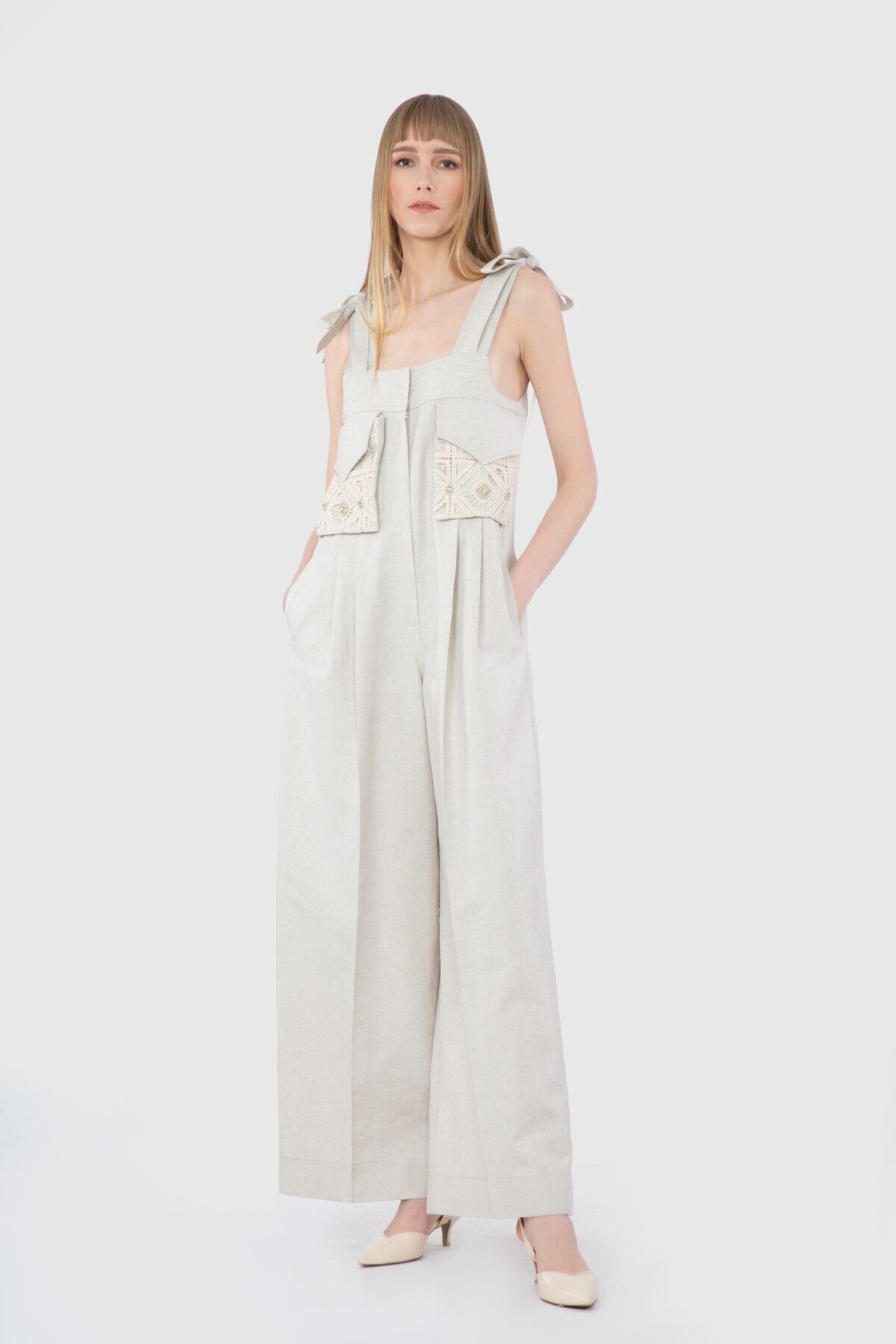 Lace Detailed Pleated Jumpsuit