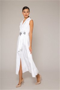  GIZIA - Omuzları Vatkalı Nakış İşlemeli Kolsuz Ceket Beyaz Elbise