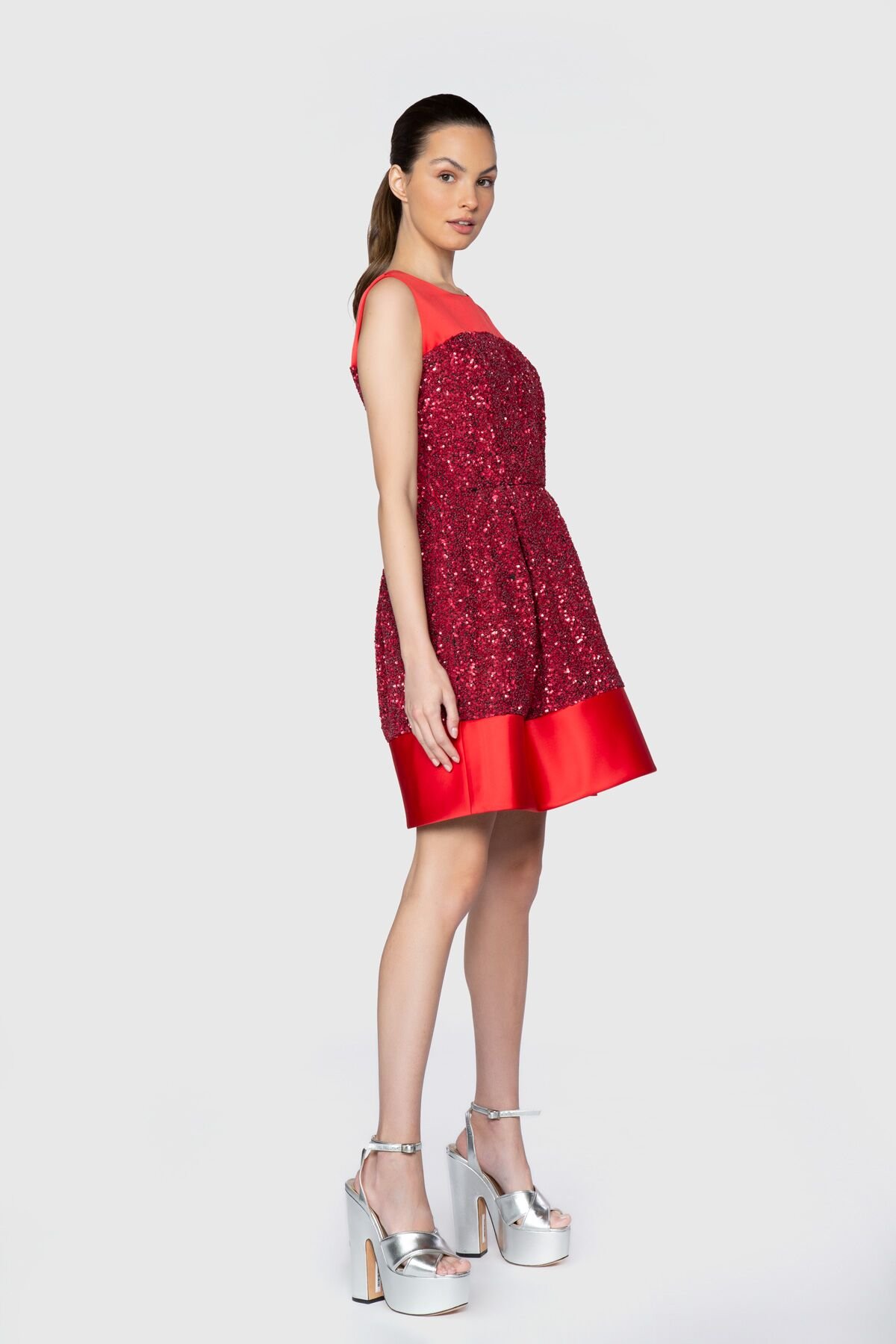 Contrast Fabric Garnish Mini Red Party Dress