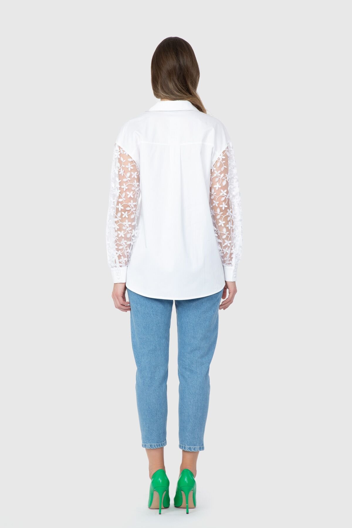 White Shirt with Lace on the Sleeve