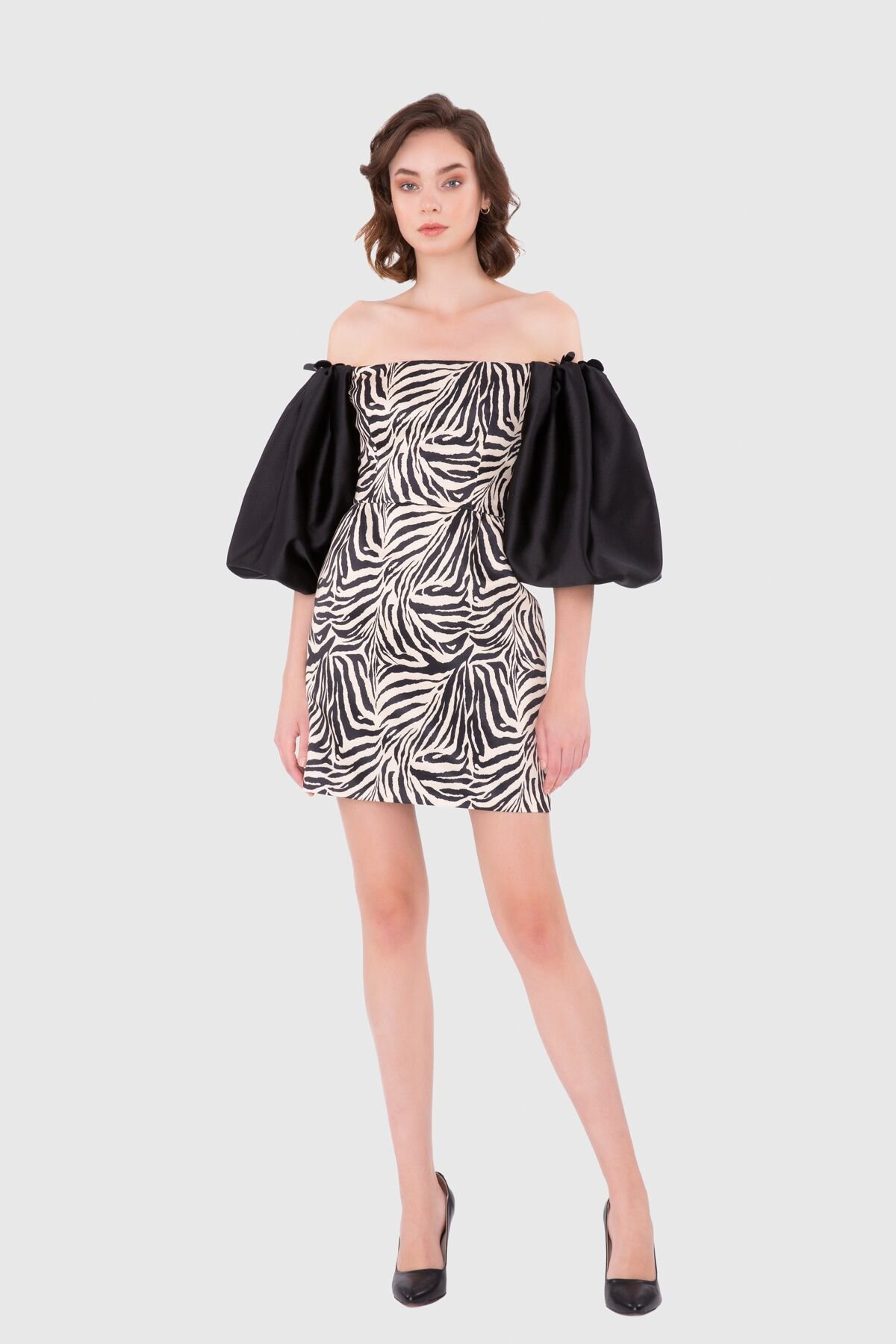Zebra Patterned Contrast Balloon Sleeve Mini Ecru Dress