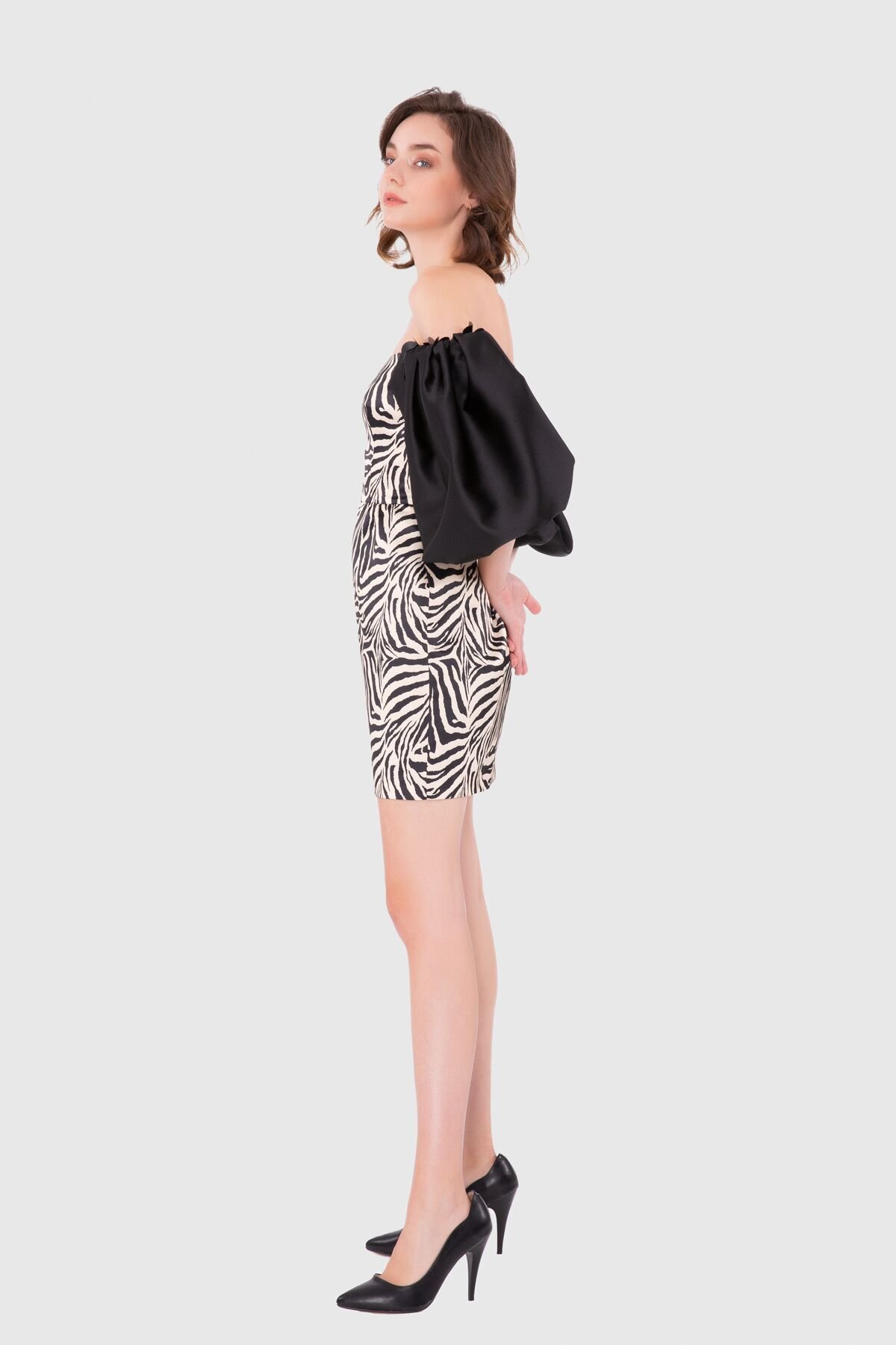 Zebra Desenli Kontrast Balon Kollu Ekru Mini Elbise