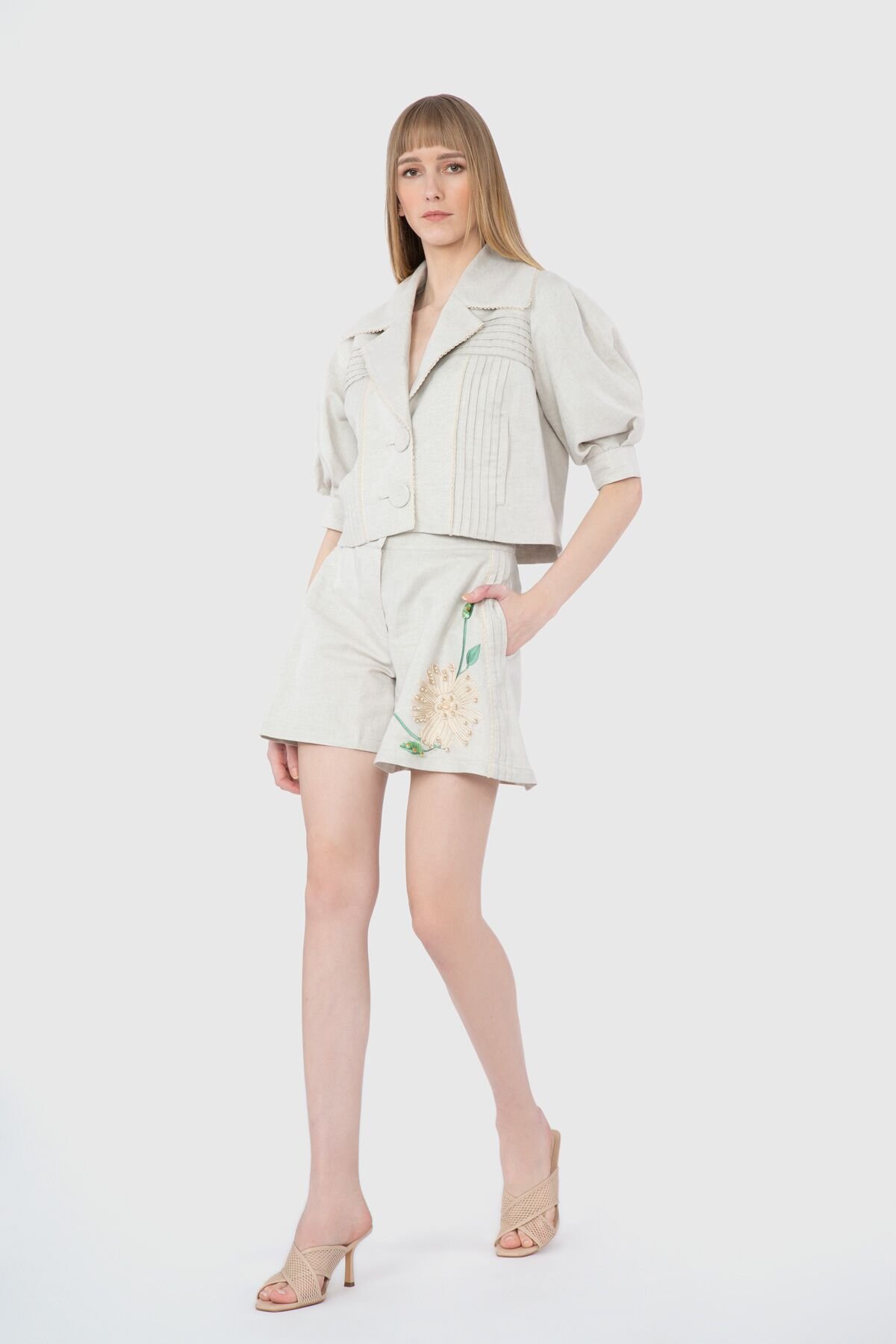 Embroidery And Rib Detail Short Beige Box Jacket