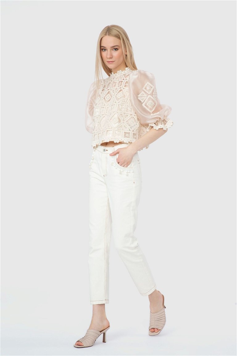  GIZIA - Organza Sleeve Detailed Embroidered Salmon Crop Blouse