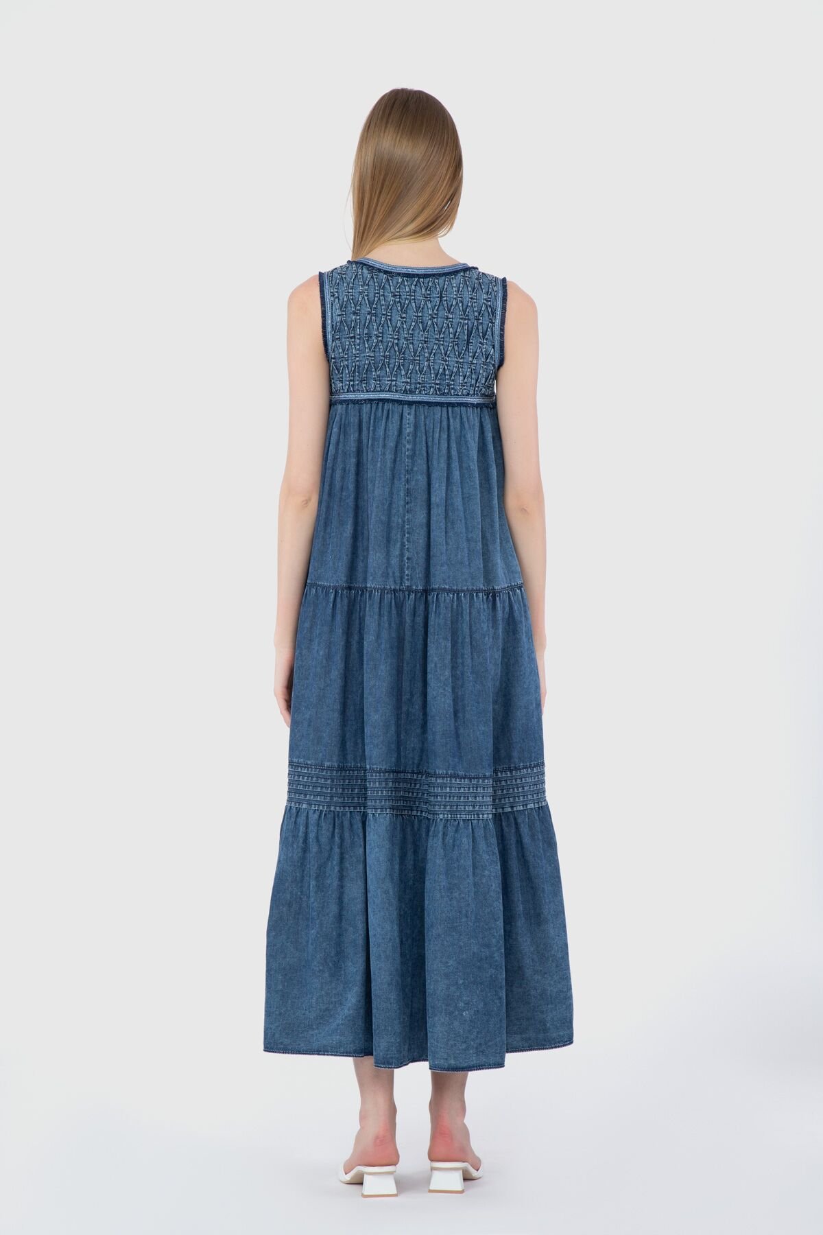 Sewing Detailed Front Buttoned Pleated Long Blue Jean Dress