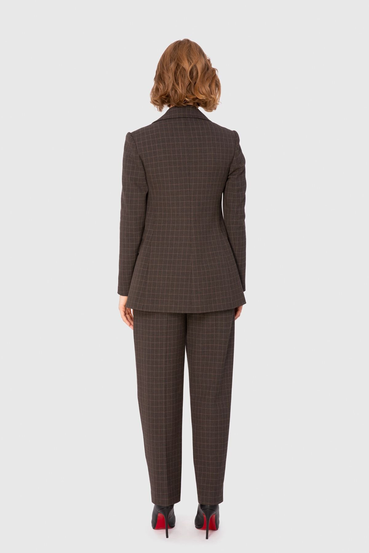 Checked Beige Suit With Mono Fastening