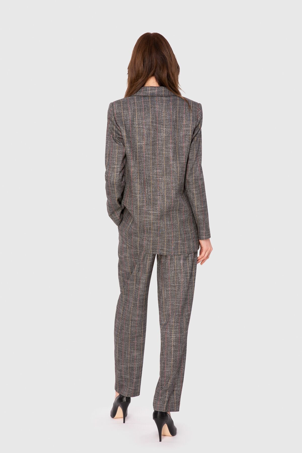  Textured Fabric Gray Suit
