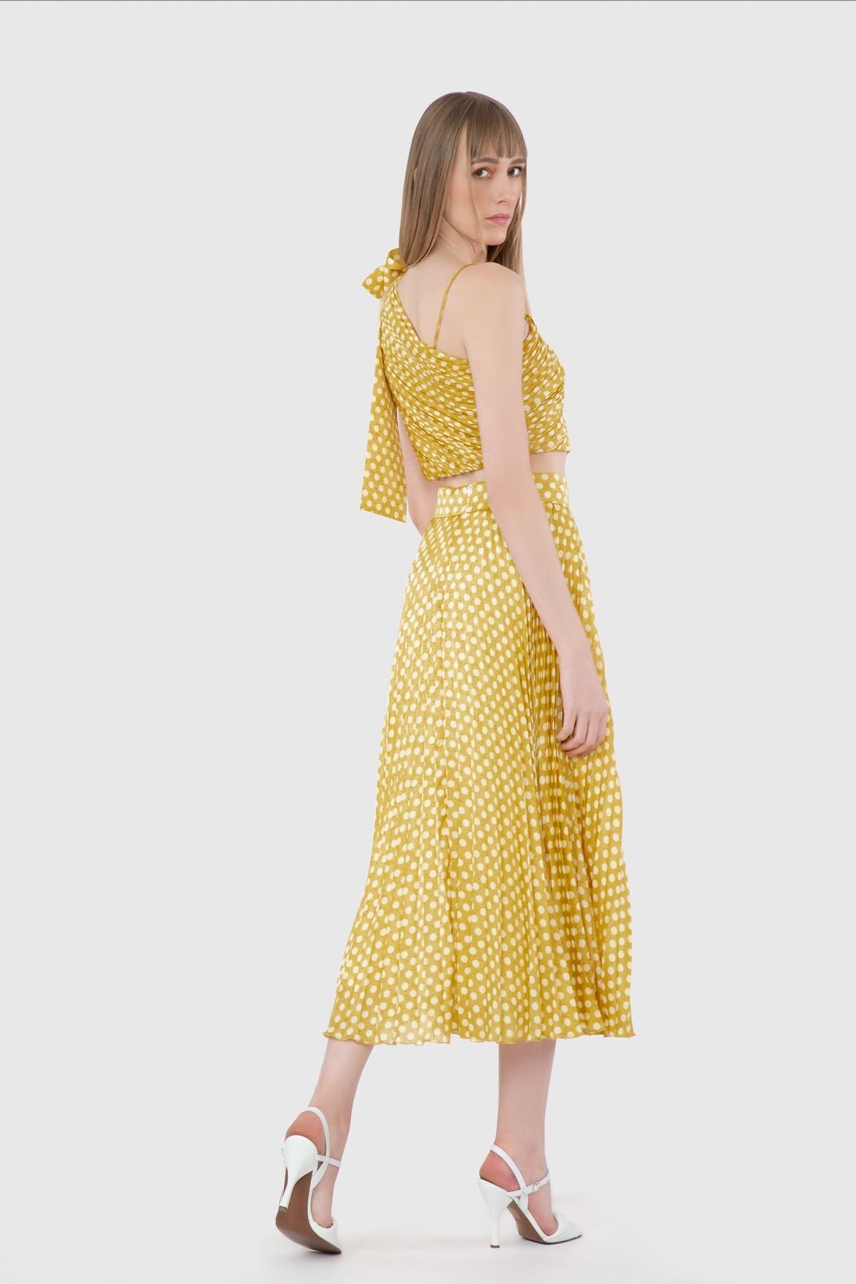 Asymmetrical Pleated Belt Yellow Skirt