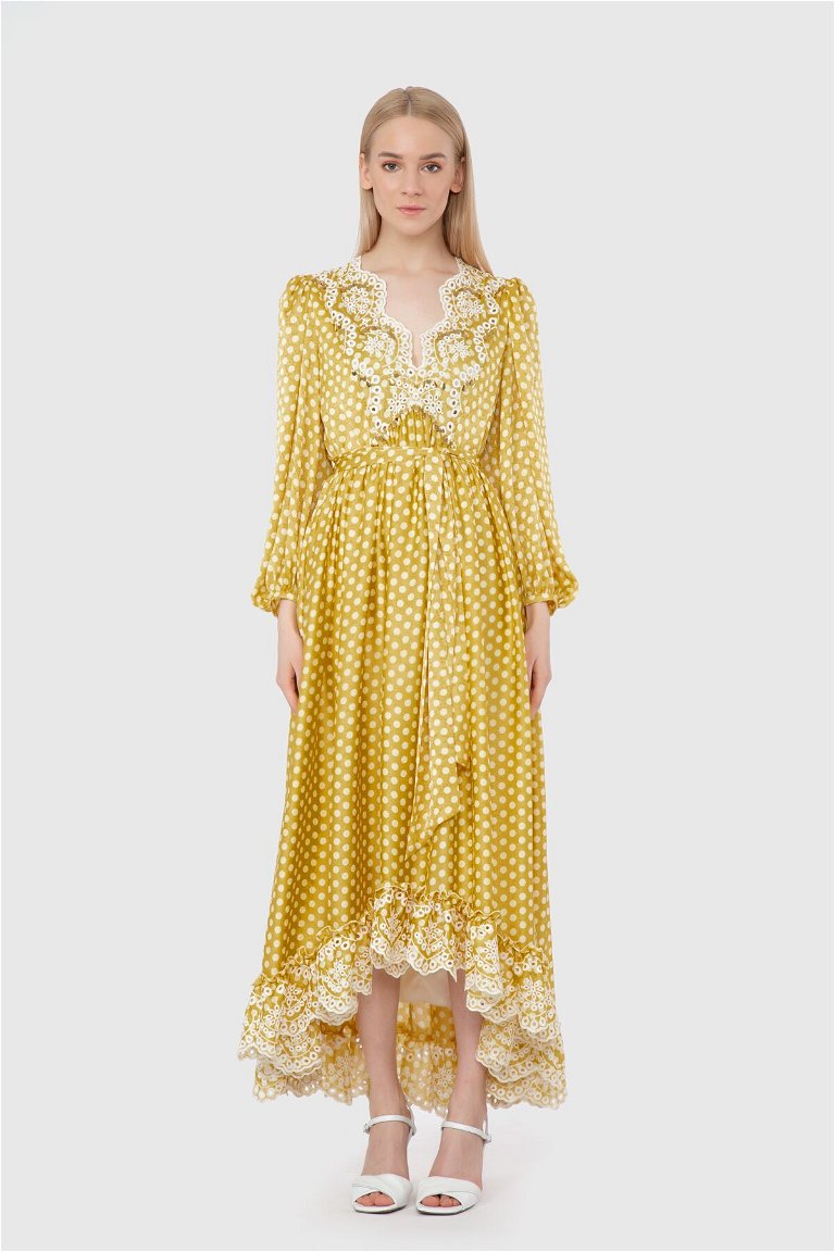  GIZIA - Kroşeta Dantel İşlemeli Puantiye Sarı Elbise