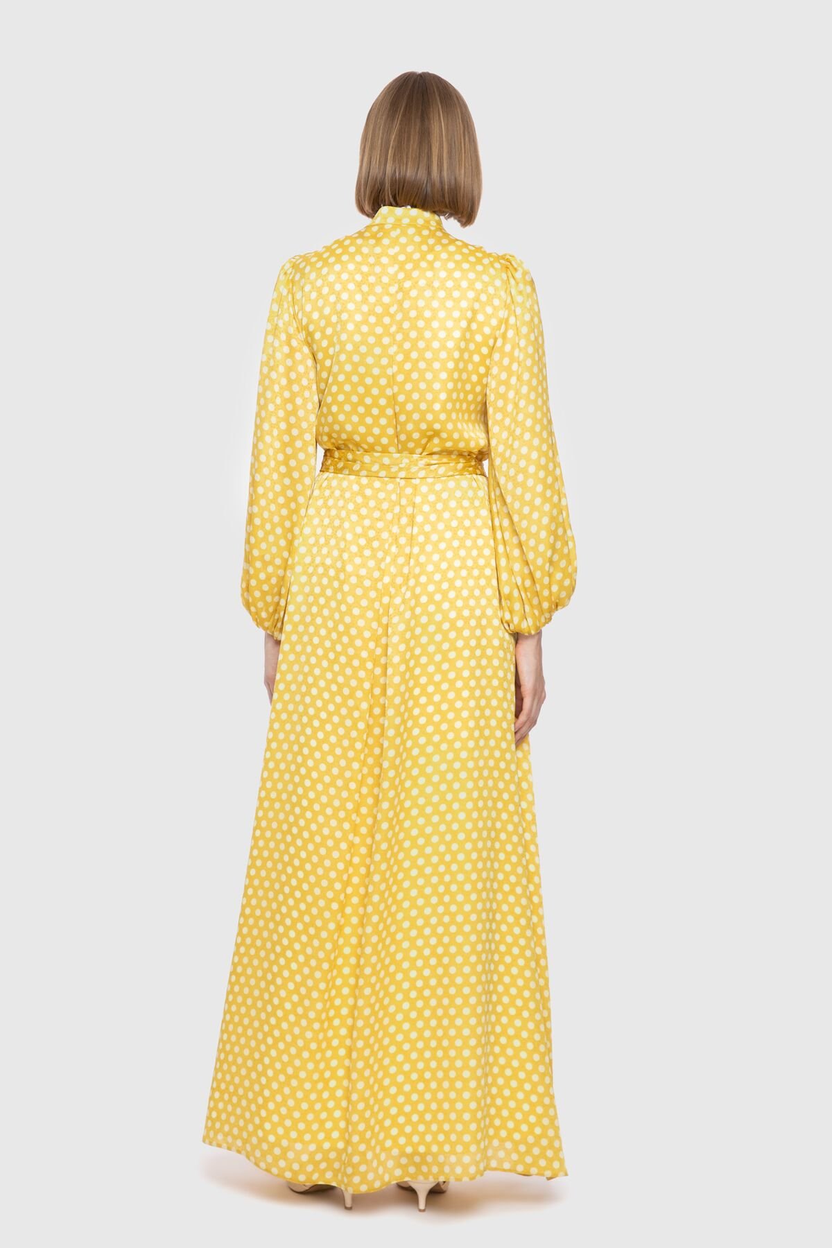 Önü Pilise Detaylı Uzun Puantiye Desenli Sarı Elbise
