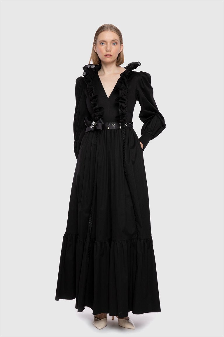 GIZIA - Önü Fırfır Ve Aksesuar Detaylı Uzun Siyah Elbise
