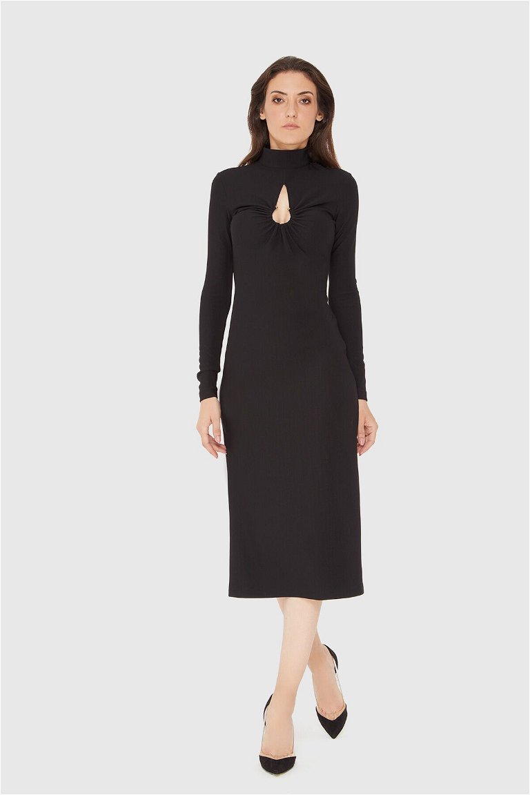 KI-WE - Knitted Window Decollete Detailed Black Fit Dress