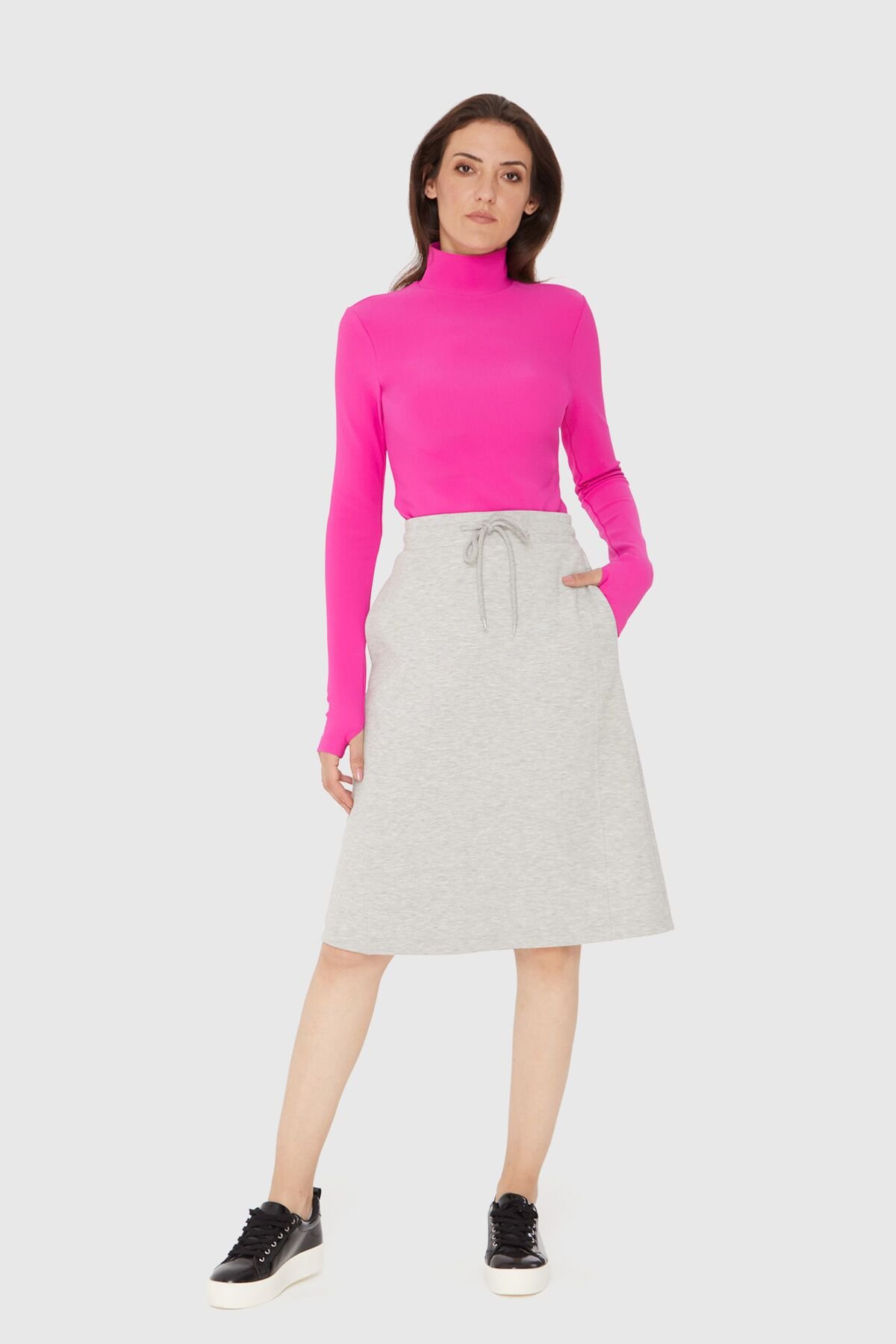  Comfortable Fit Lace-Up Midi Length Gray Knitted Skirt