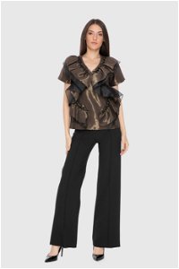 GIZIA - Shiny Surface Frilly Brown Blouse