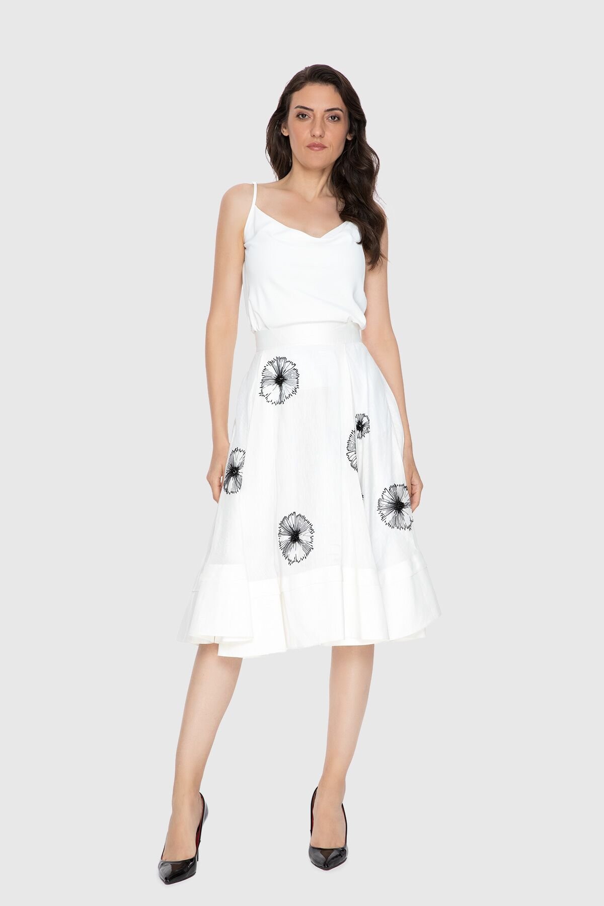 Embroidery Detailed White Midi Flared Skirt