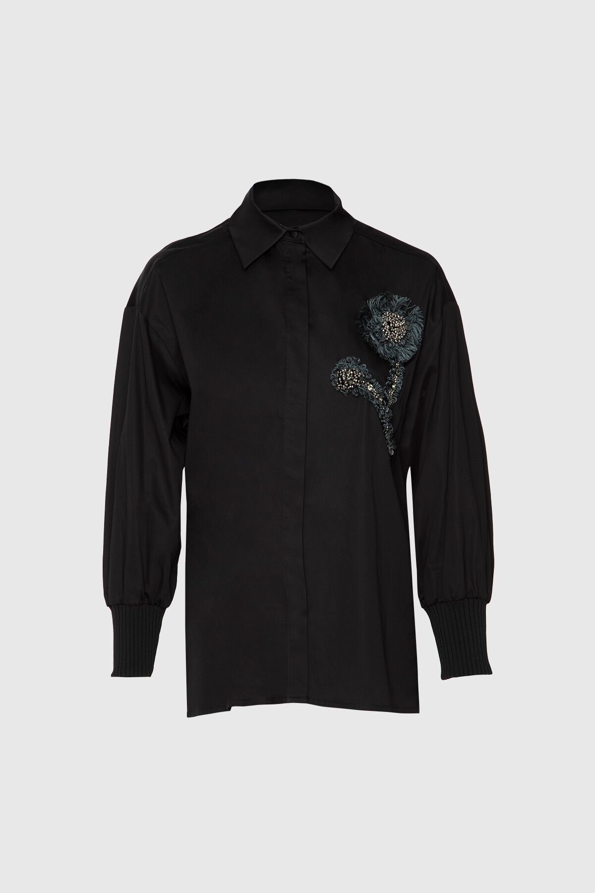 With Embroidery And Embroidered Sleeves Knitted Oversized Black Shirt