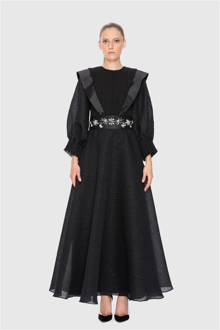 GIZIA - İşleme Detaylı Transparan Detaylı Uzun Siyah Elbise