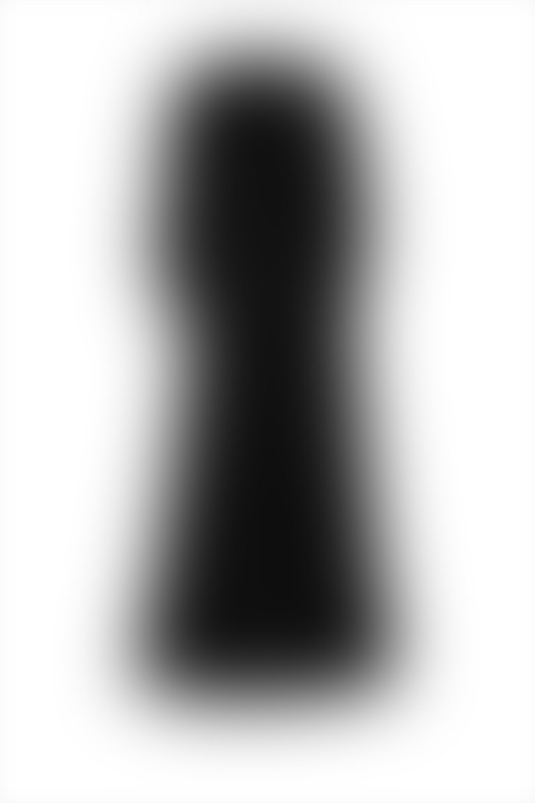 Fiyonk Detaylı V Yaka Dökümlü Uzun Siyah Abiye Elbise