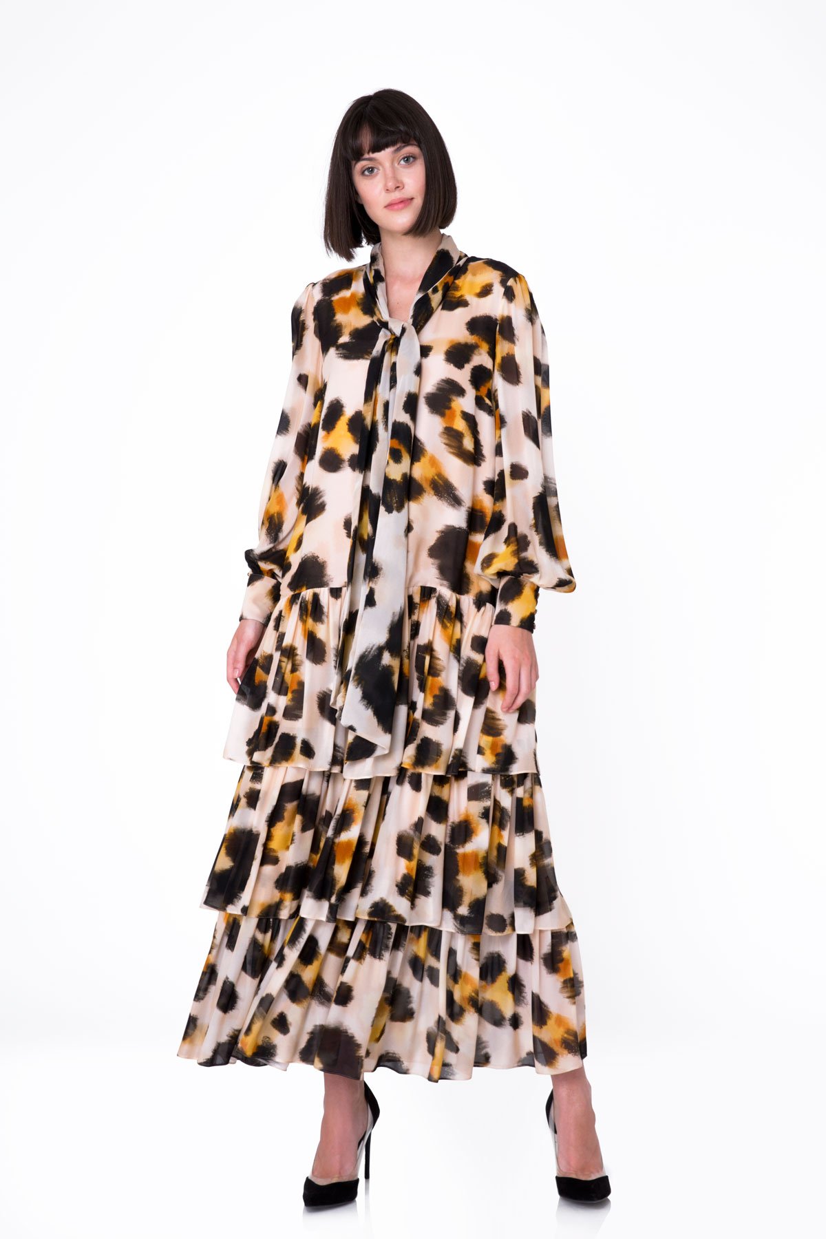 فستان شيفون طويل بتصميم الربط على العنق بنقشة جلد الفهد
