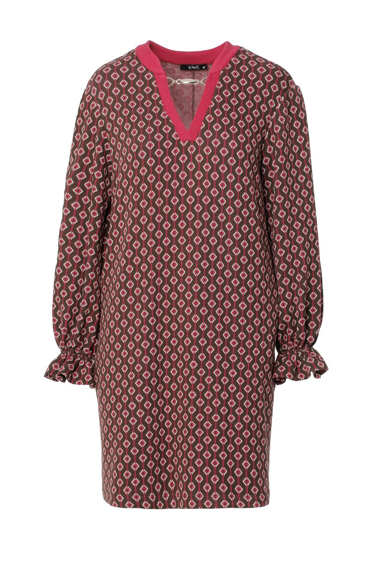 KIWE - فستان صوف وردي متوسط الطول مزين بأكسسوار معدني