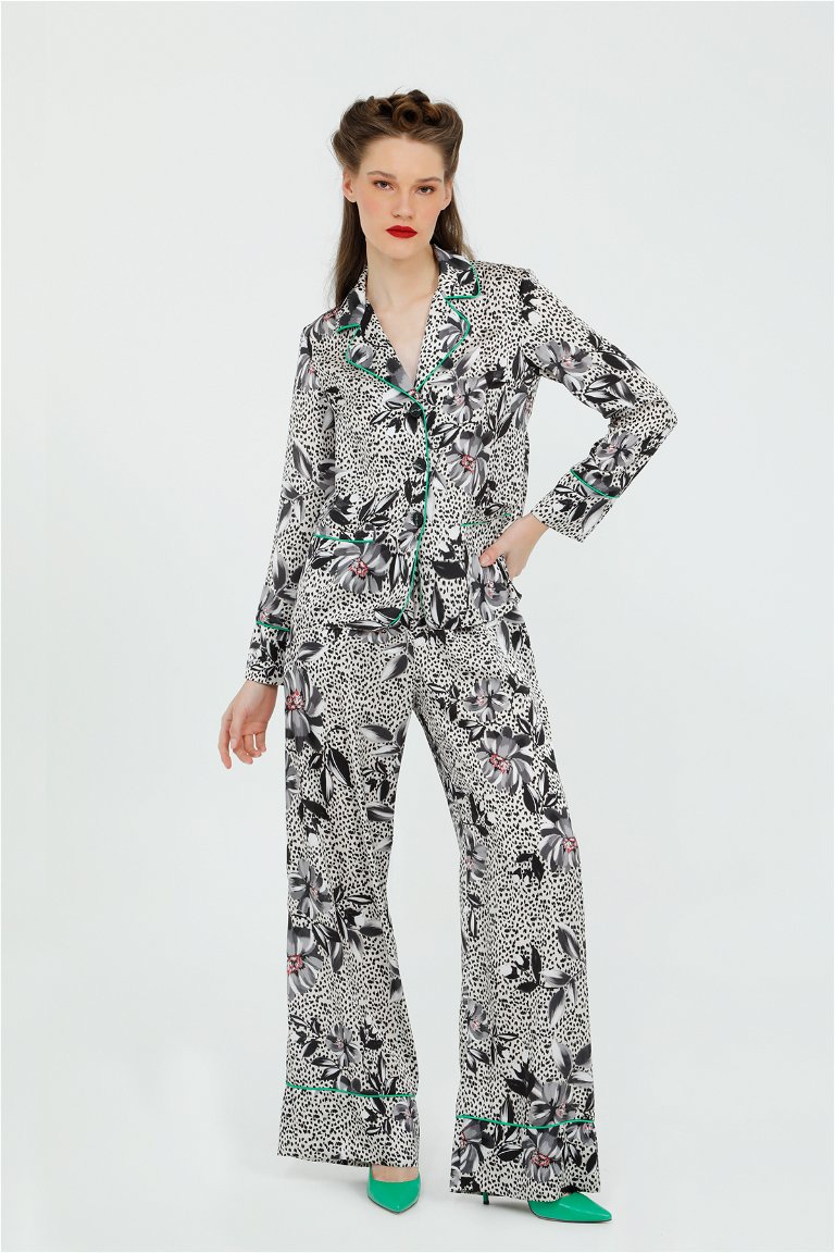 KIWE - Comfortable Cut Black Pajama Set with Elastic Waist in The Form of a Jacket