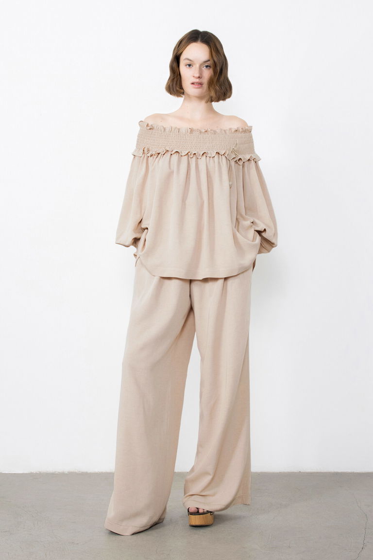 GIZIA - Beige Trousers with Embroidery and Button Detail
