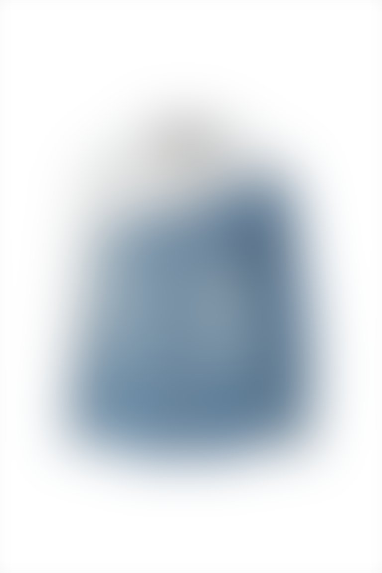 Asimetrik Beyaz Jean Detaylı İşlemeli Mavi Jean Gömlek