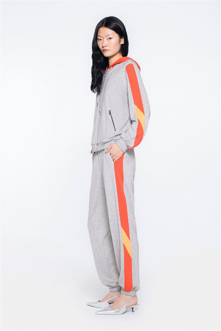 GIZIA SPORT - Grey Tracksuit With Stripe Detail On the Sides and a Single Pocket on the Back With a Leg Band